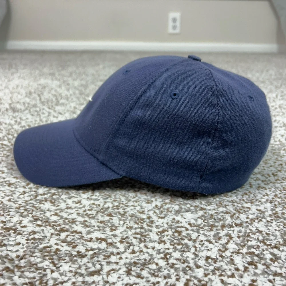 Nike Hat Cap Fitted‎ Mens One Size Blue Twill Swoosh Logo Casual Sports Gray Tag